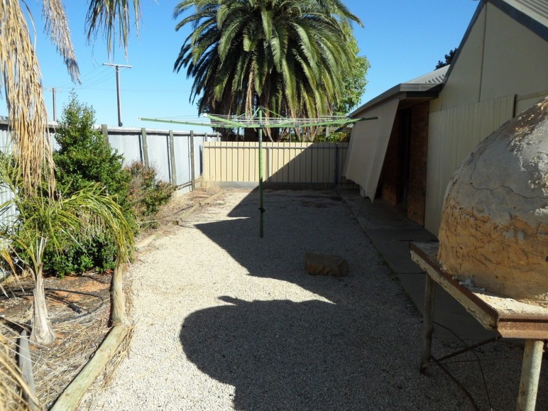 18 Walling Place, Lyrup SA 5343