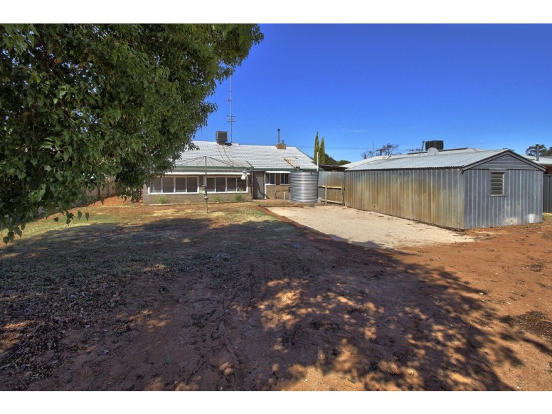 4 Farmer Street, Barmera SA 5345