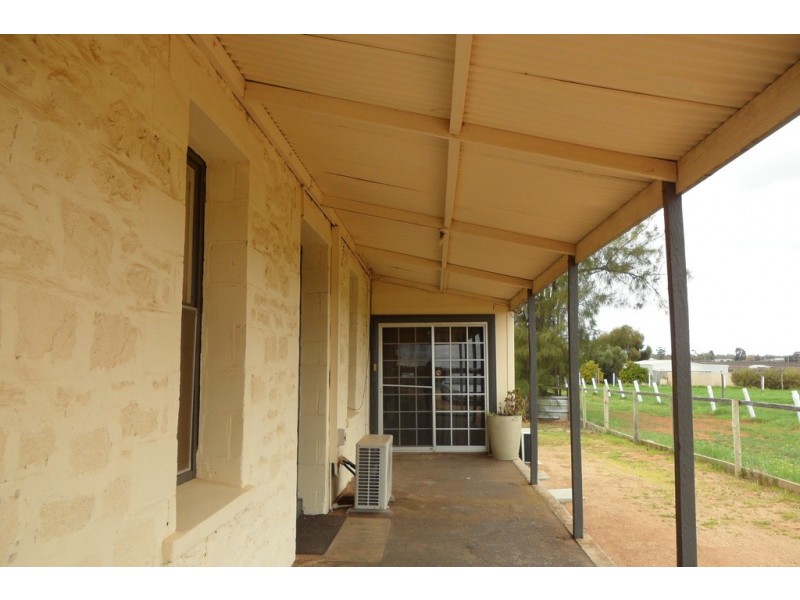 122 CENTRAL ROAD, Monash SA 5342