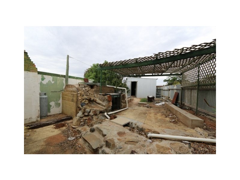 25 Horstmann Crescent, Swan Reach SA 5354