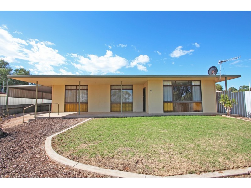 37 Hughes Avenue, Paringa SA 5340