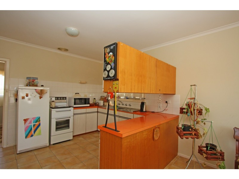 8 Alamein Avenue, Loxton North SA 5333