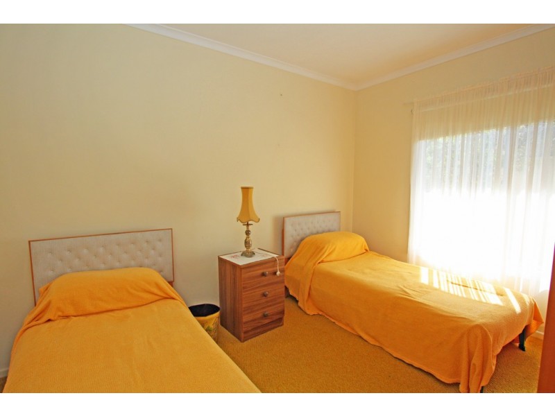 8 Alamein Avenue, Loxton North SA 5333