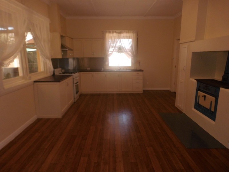 210 Sixteenth Street, Renmark SA 5341