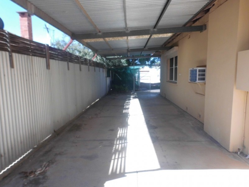 210 Sixteenth Street, Renmark SA 5341