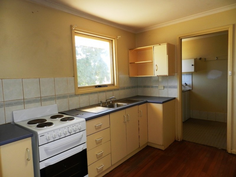 18 Bahnisch Avenue, Berri SA 5343