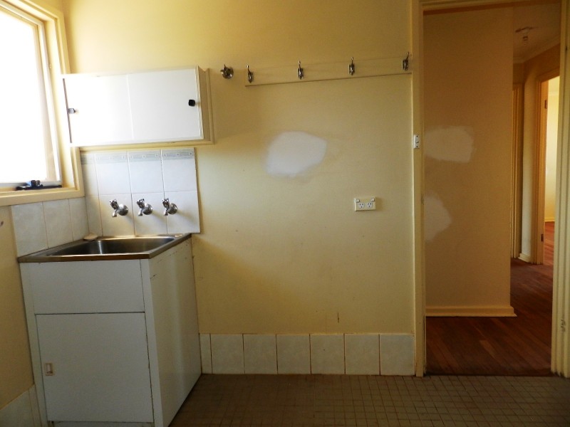 18 Bahnisch Avenue, Berri SA 5343