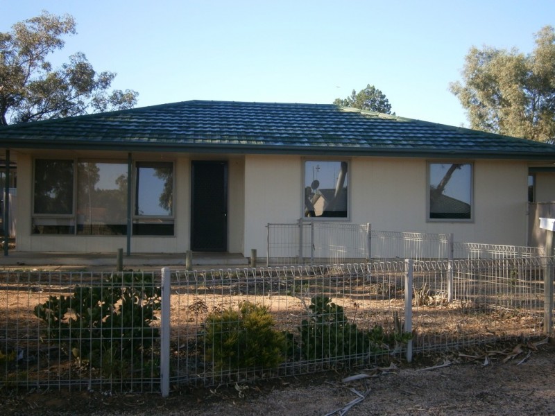 11 Smith Drive, Waikerie SA 5330