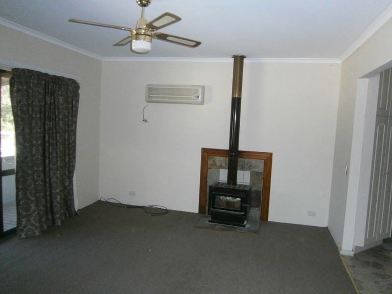 20 Old Ferry Eastern Access Road, Blanchetown SA 5357