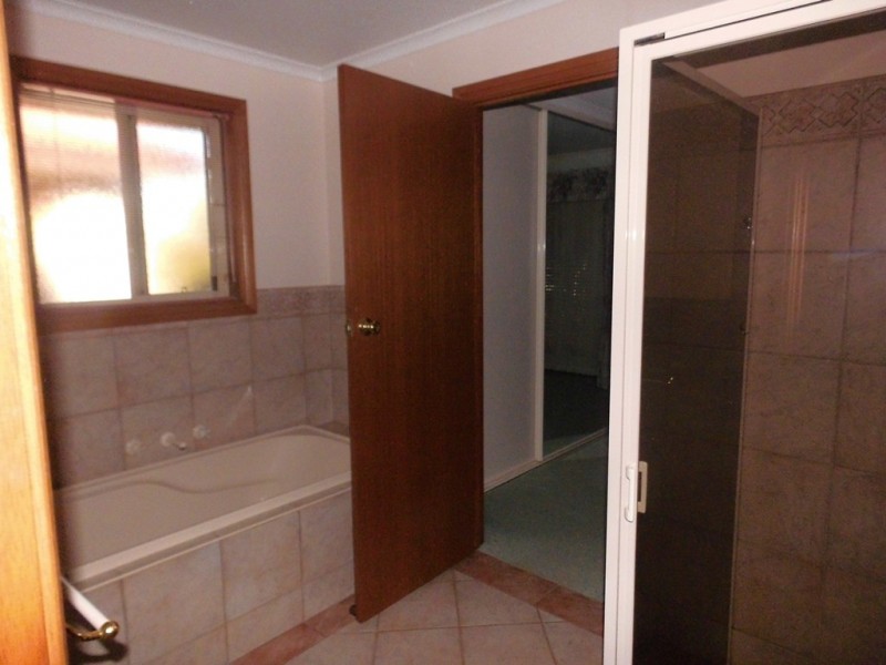 28 Ian Drive, Paringa SA 5340