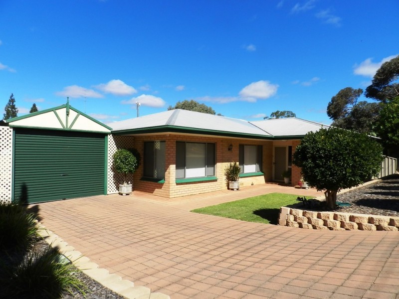 12 Aitken Street, Berri SA 5343