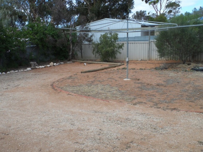 18 Westbrook Avenue, Loxton SA 5333