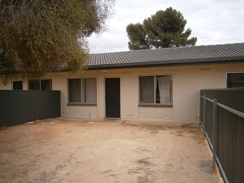 3/8 Eringa Avenue, Loxton SA 5333