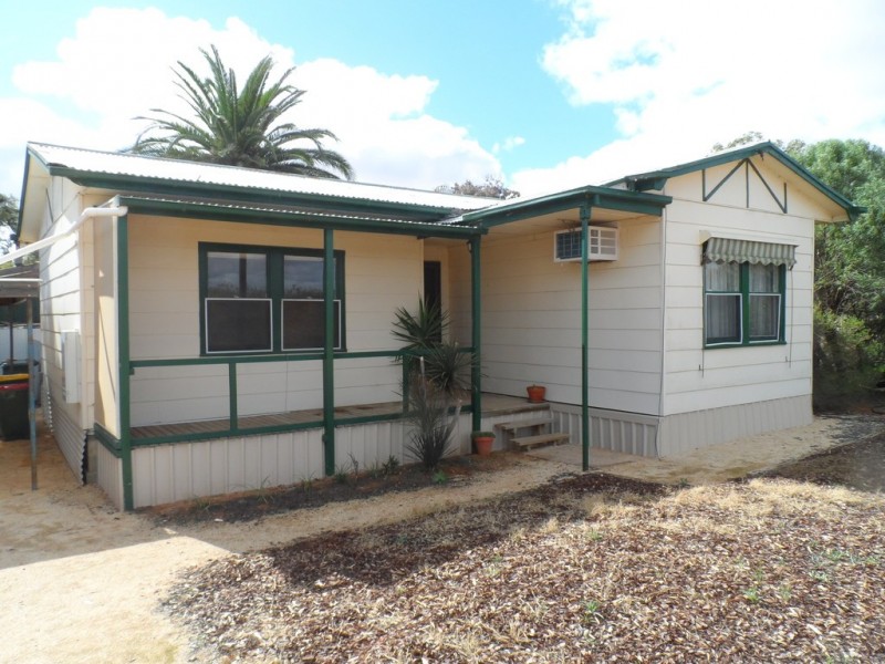 5 Borneo Street, Loxton North SA 5333