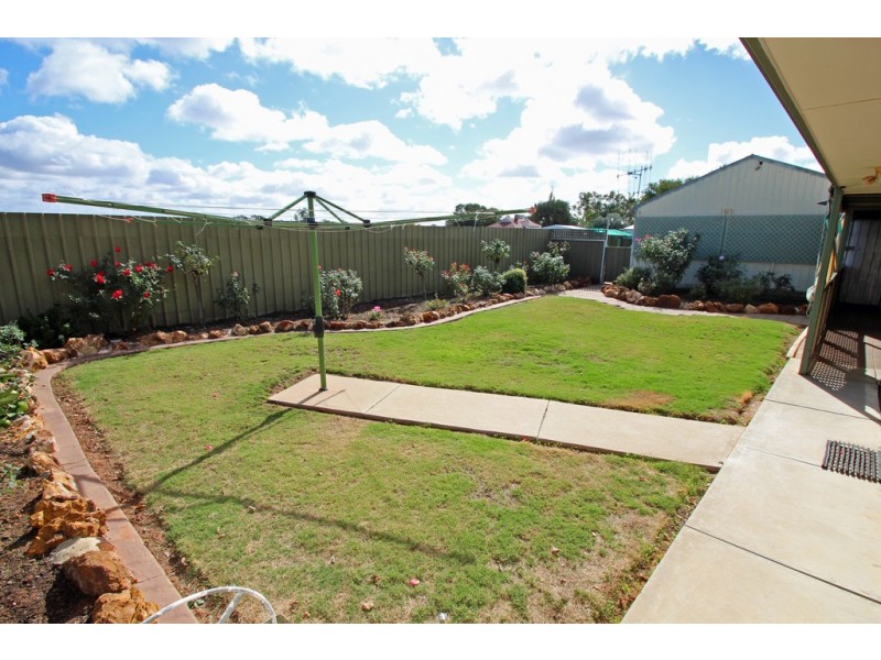 12 Korinthos Street, Renmark SA 5341