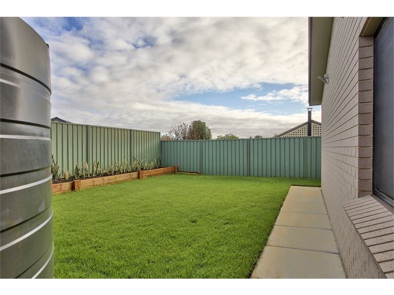 7 McEwen Drive, Loxton SA 5333