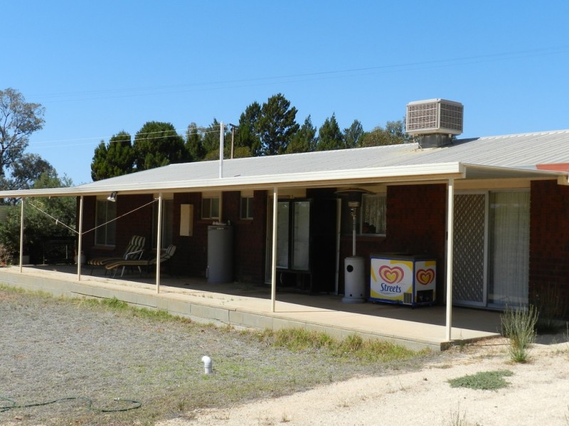 1184 Old Sturt Highway, Berri SA 5343