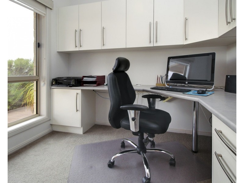 74 Gurney Road, Loxton SA 5333