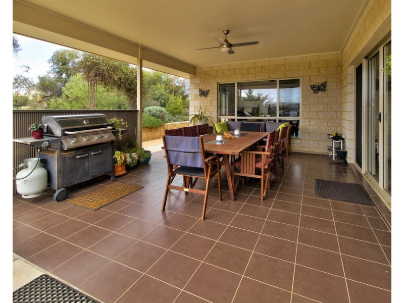 74 Gurney Road, Loxton SA 5333