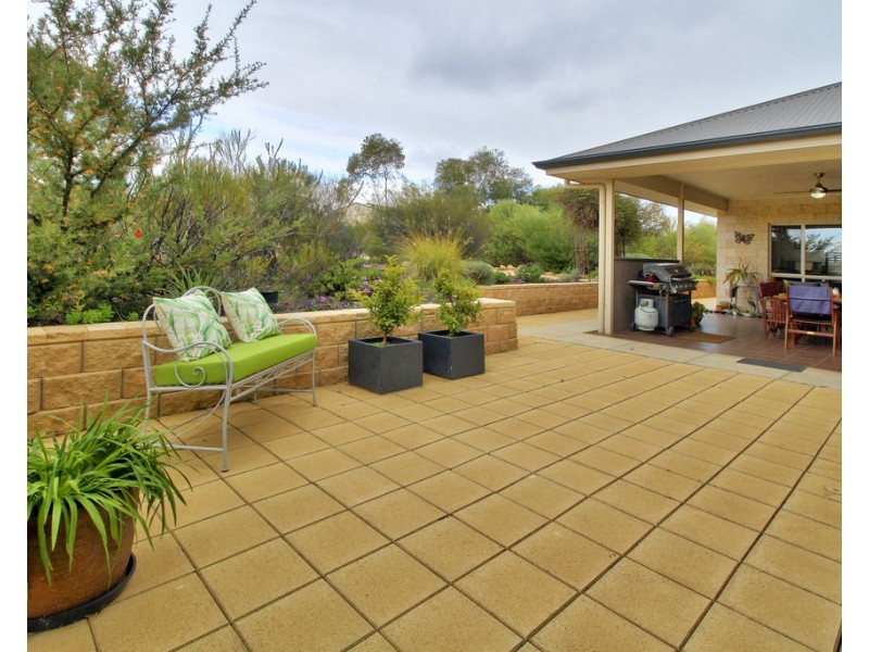 74 Gurney Road, Loxton SA 5333