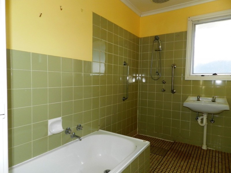 4 Carnie Street, Barmera SA 5345