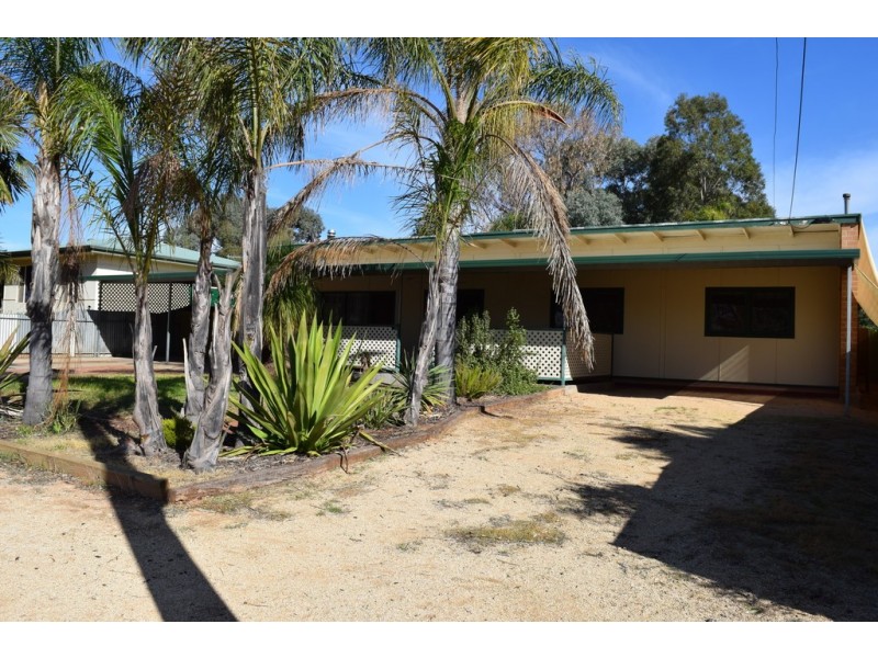 10 Colin Street, Loxton SA 5333