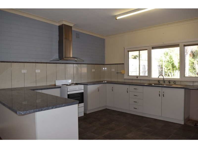 10 Colin Street, Loxton SA 5333