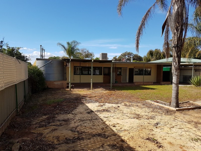 10 Colin Street, Loxton SA 5333