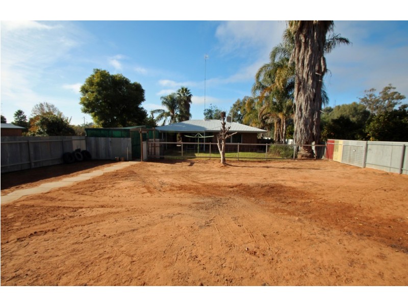 230 Bookmark Avenue, Renmark SA 5341