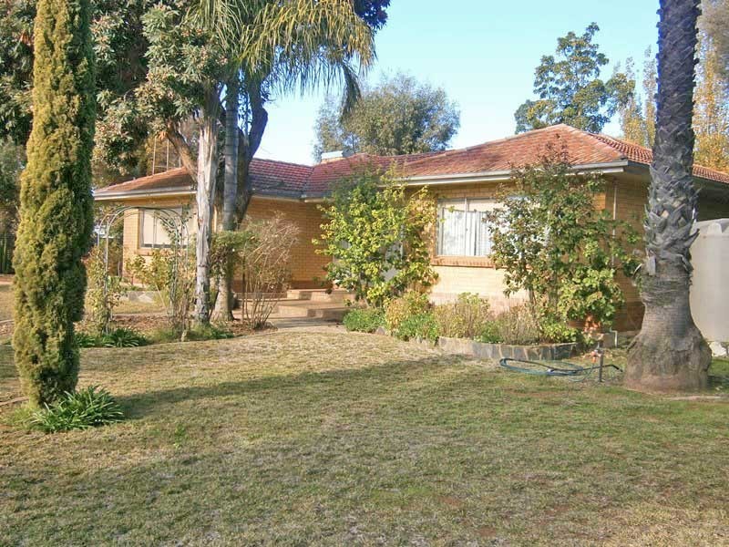 9 Cameron Street, Waikerie SA 5330