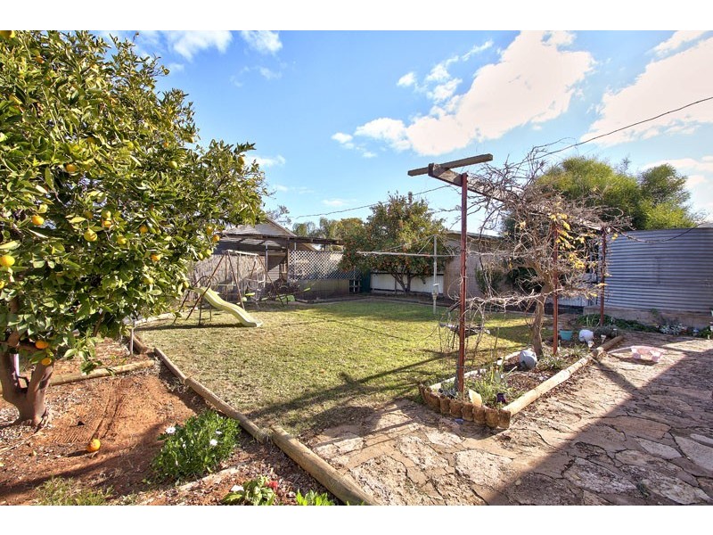15 Twelfth Street, Renmark SA 5341