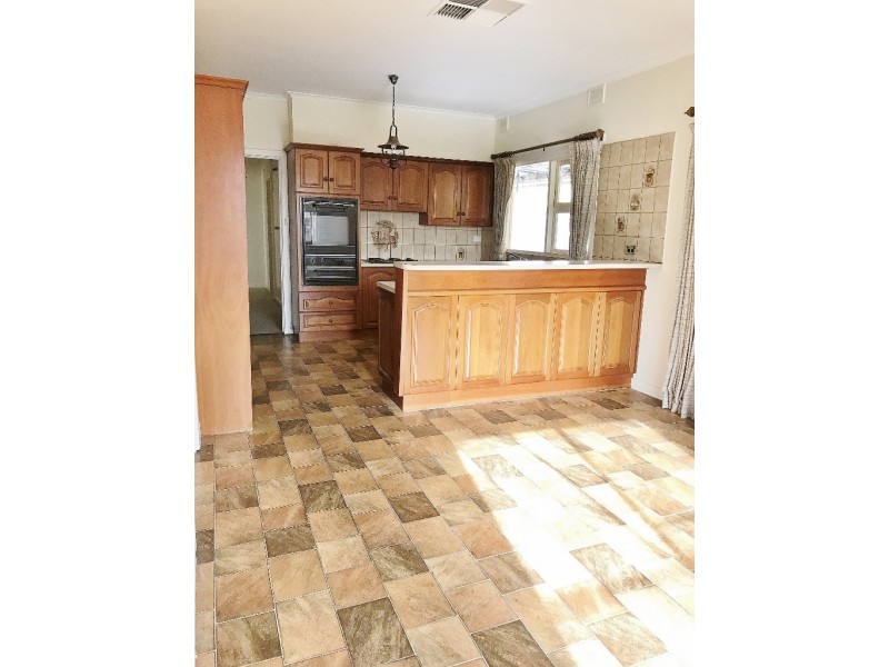 4 Petch Street, Loxton SA 5333