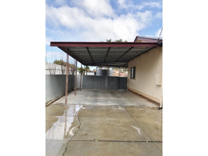 4 Petch Street, Loxton SA 5333