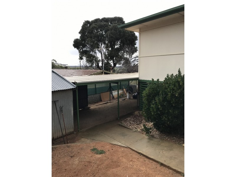 5 Thiele Avenue, Loxton SA 5333