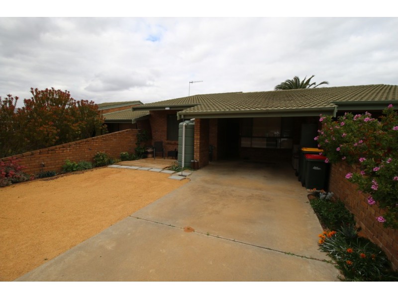 2/1 Shaddock Street, Berri SA 5343