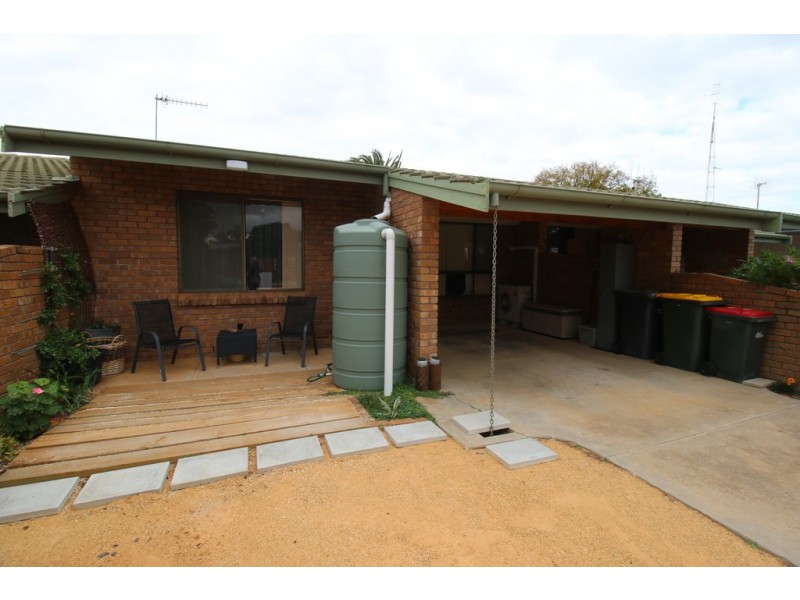 2/1 Shaddock Street, Berri SA 5343