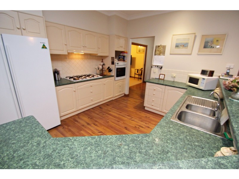 38 Twenty First Street, Renmark SA 5341