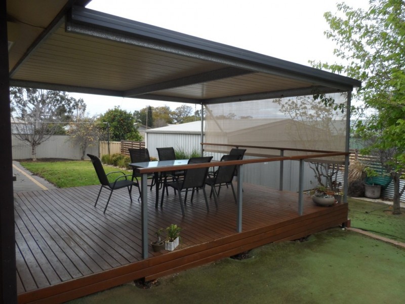11a First Street, Loxton SA 5333