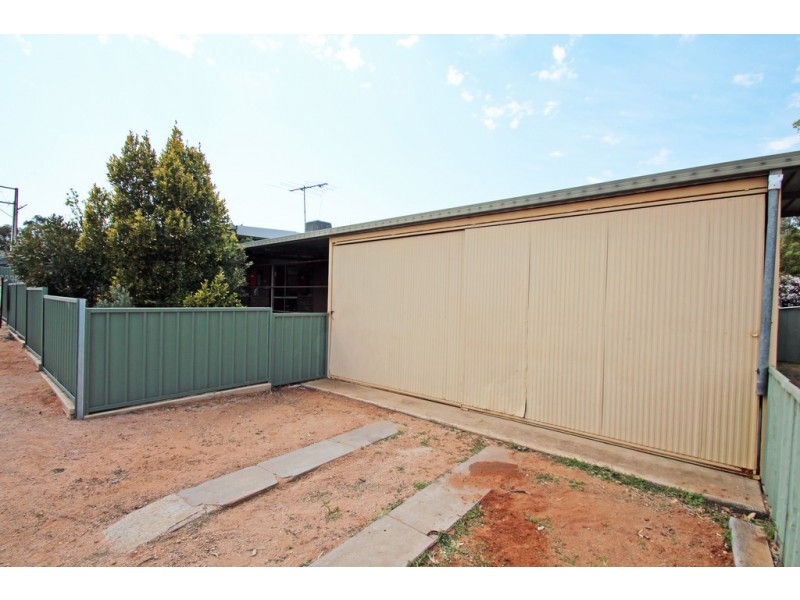 4 Murray Street, Paringa SA 5340