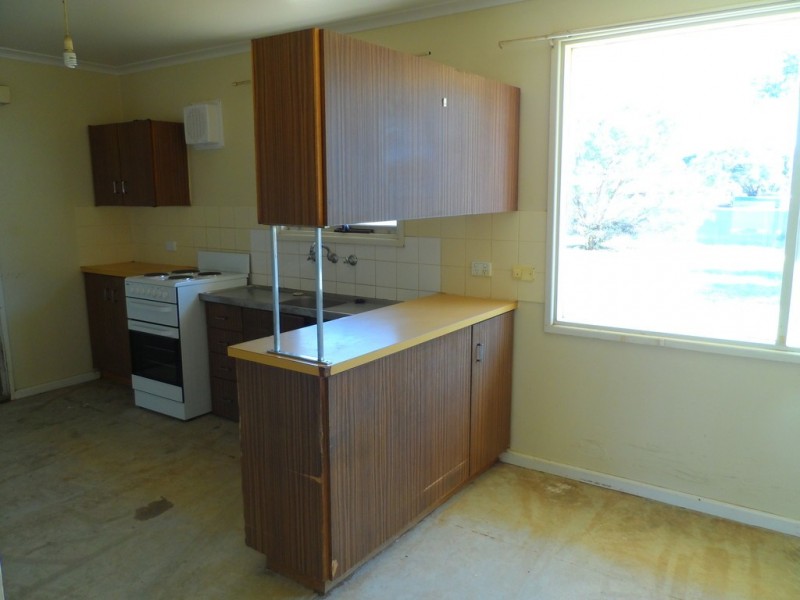 98 Drabsch Street, Loxton SA 5333