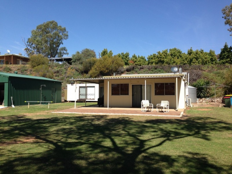 29 Burrows Road, Waikerie SA 5330