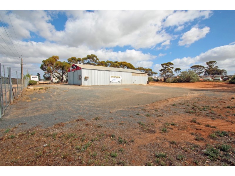 15 Industry Road, Paringa SA 5340