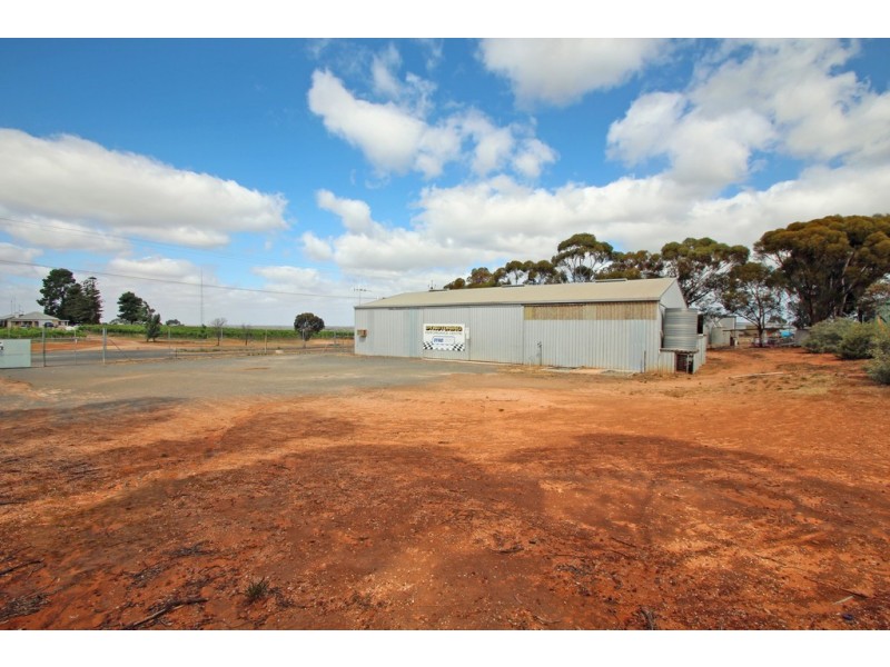 15 Industry Road, Paringa SA 5340