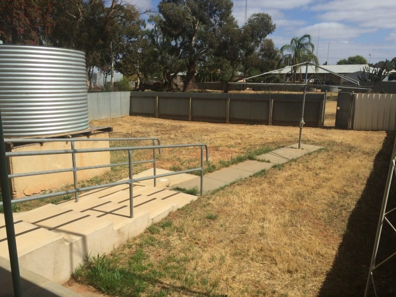 23 MCCUTCHEON STREET, Waikerie SA 5330