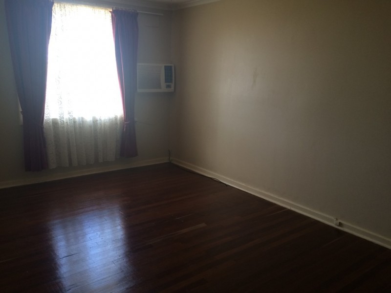 25 MCCUTCHEON STREET, Waikerie SA 5330