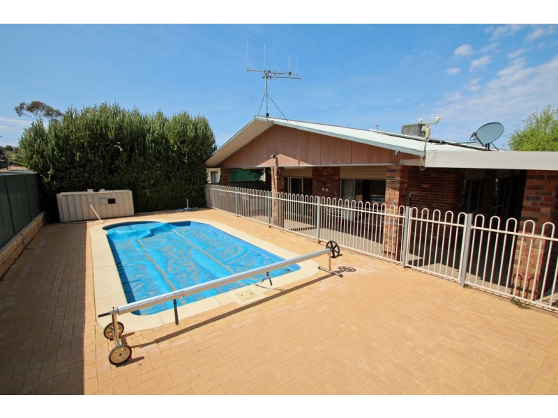 4 Murray Street, Paringa SA 5340