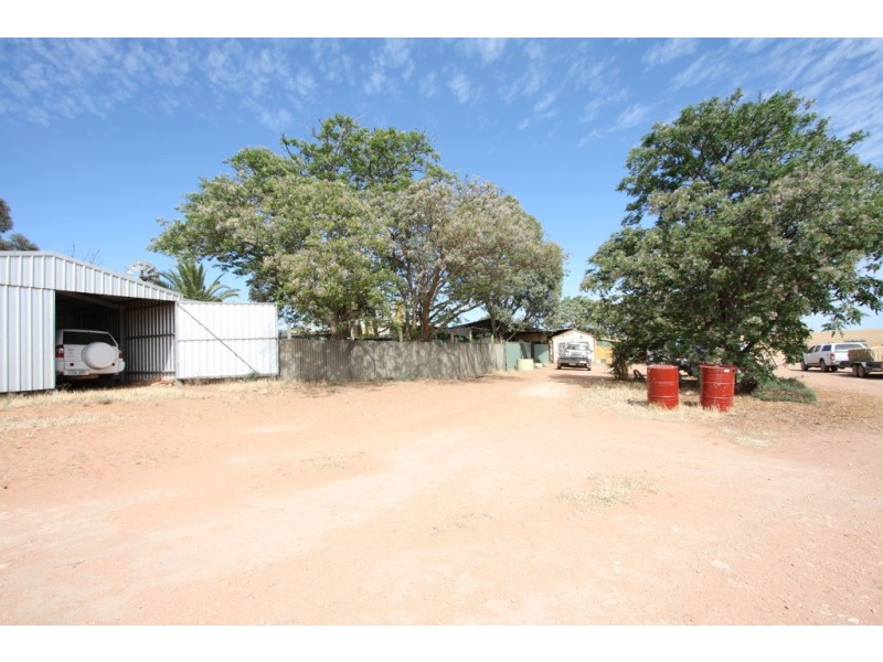 Various Secs Hundreds of Mantung, Mercunda and Bakara, Mercunda SA 5308