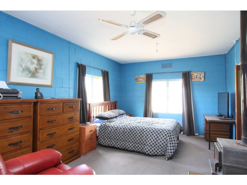 Various Secs Hundreds of Mantung, Mercunda and Bakara, Mercunda SA 5308