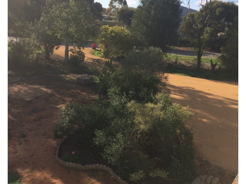 4 Bullwinkle Road, Loxton SA 5333