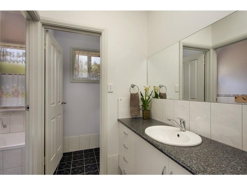 97 Edwards Road, Loxton SA 5333